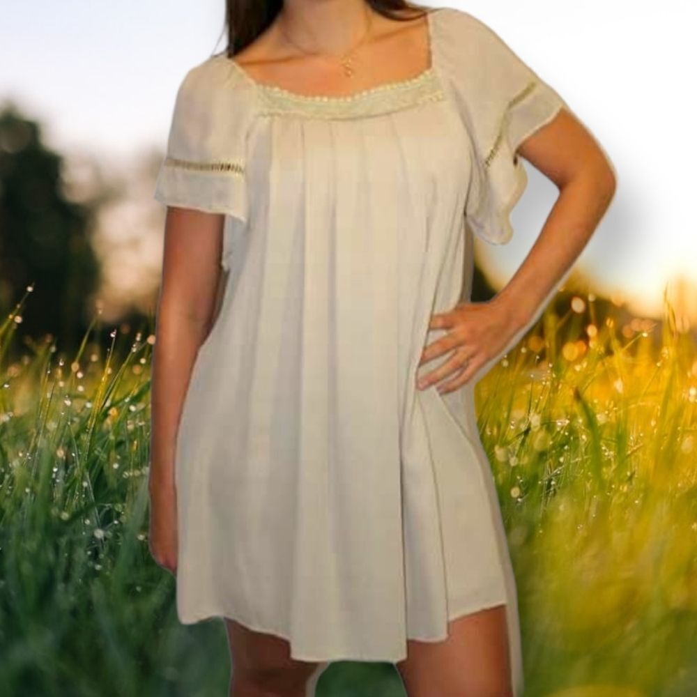 UMGEE COASTAL COWGIRL NEUTRAL NUDE EYELET DETAIL FLOWY SPRING SUMMER DRESS MED